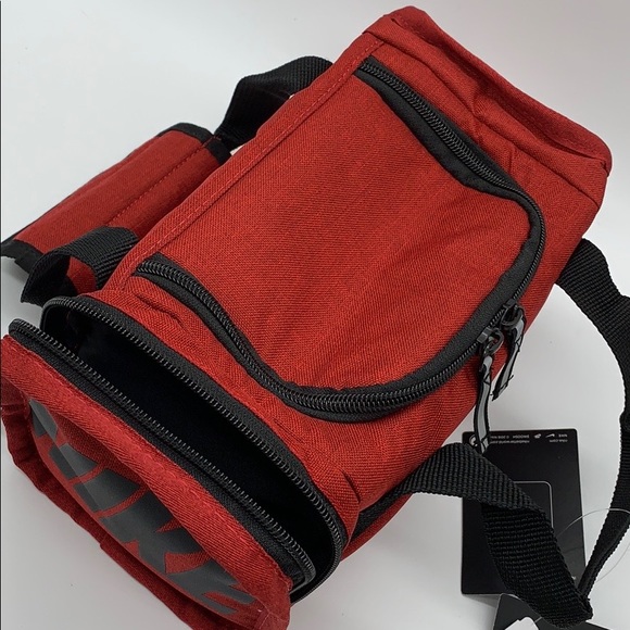 Nike Brasilia Fuel Pack - Picture 14 of 16